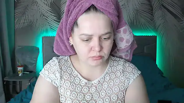 uliastar online show from 14, 1, 2025