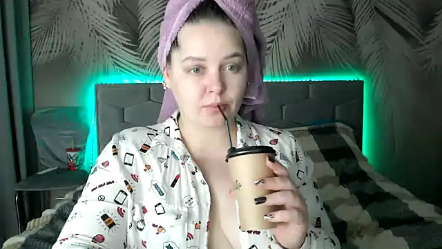 uliastar online show from 23, 1, 2025