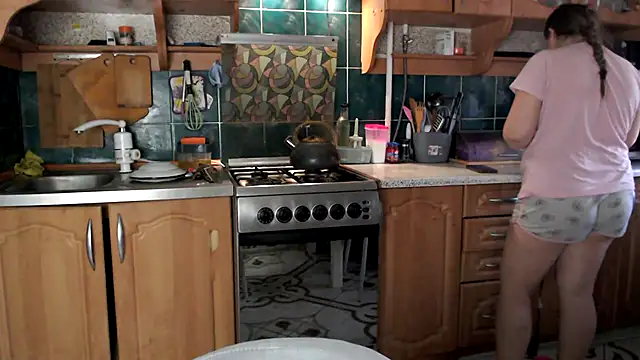 uliastar online show from 10, 1, 2026