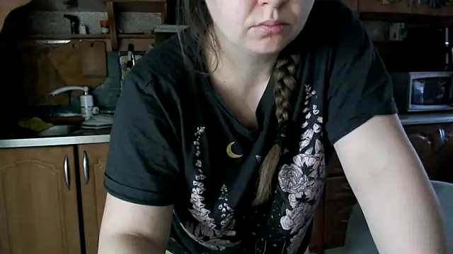 uliastar online show from 15, 2, 2026