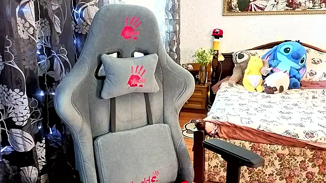 TinaBrook online show from 27, 3, 2026