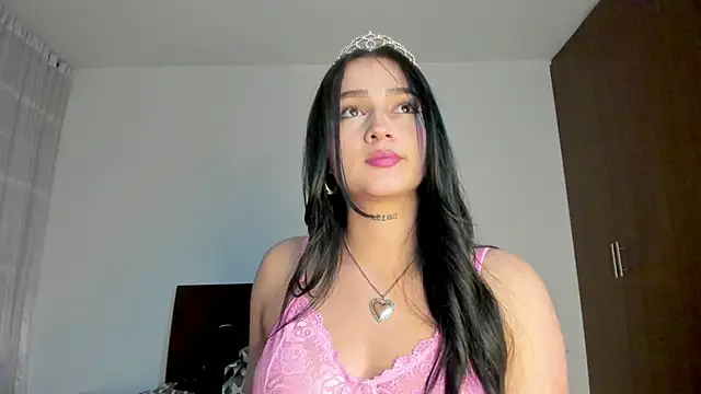 Snapshot of Hott_Hanna chatting on 26, 10, 2025 Hott Hanna online show from 26, 10, 2025