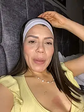 martina contreras online show from 6, 4, 2026