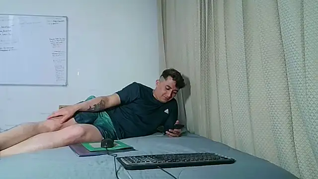 Snapshot of Darko0717 chatting on 3, 11, 2025 Darko0717 online show from 3, 11, 2025