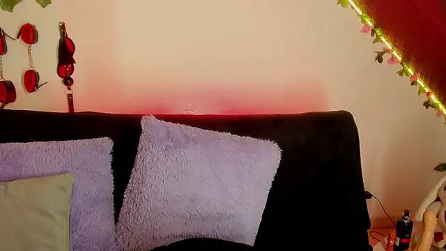 Snapshot of Cata_green chatting on 2, 12, 2024 Cata green online show from 2, 12, 2024