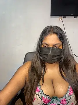 Snapshot of Black_Beauty997 chatting on 16, 12, 2025 Black Beauty997 online show from 16, 12, 2025