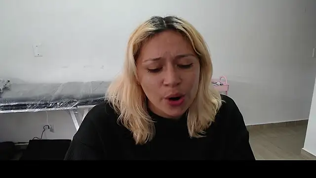 MommyMiaWs online show from 3, 3, 2025