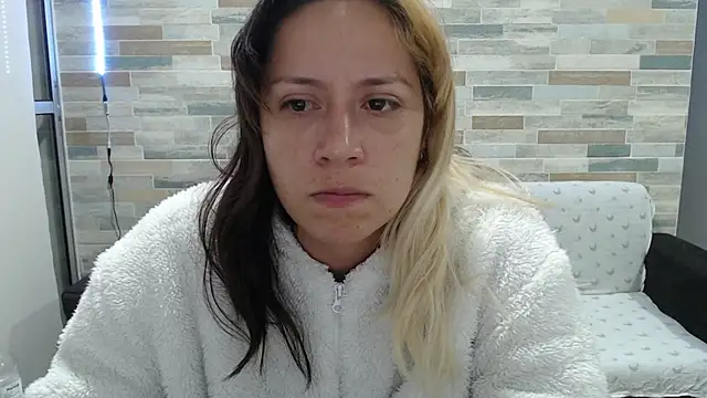 MommyMiaWs online show from 3, 10, 2025