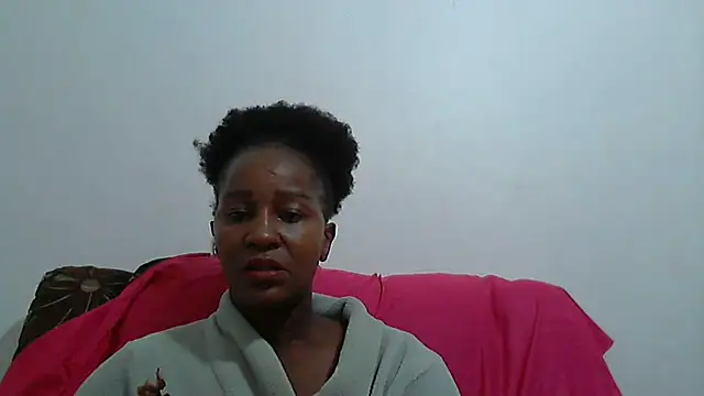 Snapshot of sluttylaura21 chatting on 18, 3, 2025 sluttylaura21 online show from 18, 3, 2025