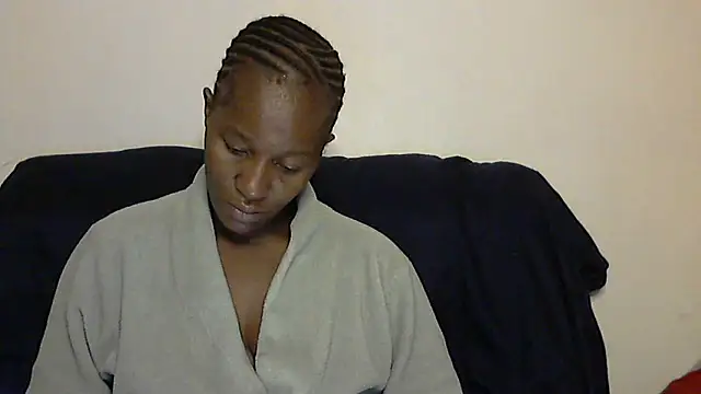 Snapshot of sluttylaura21 chatting on 22, 3, 2025 sluttylaura21 online show from 22, 3, 2025