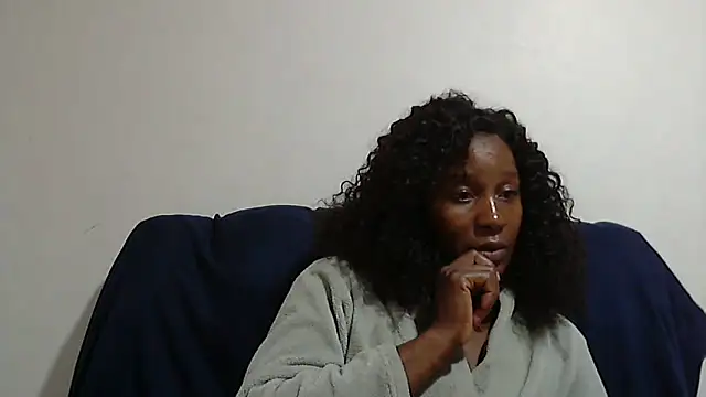 Snapshot of sluttylaura21 chatting on 22, 3, 2025 sluttylaura21 online show from 22, 3, 2025