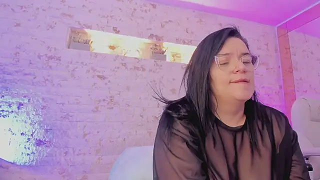 Snapshot of anette_cooper chatting on 4, 3, 2025 anette cooper online show from 4, 3, 2025