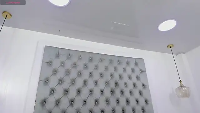 Snapshot of anette_cooper chatting on 5, 11, 2025 anette cooper online show from 5, 11, 2025