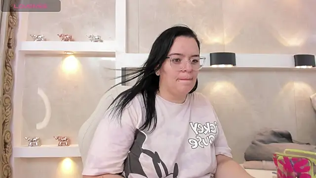 Snapshot of anette_cooper chatting on 12, 11, 2025 anette cooper online show from 12, 11, 2025