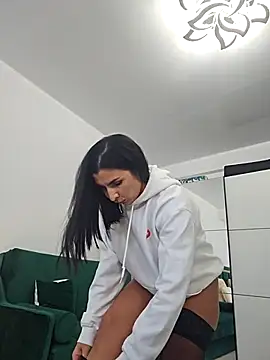 Snapshot of XeniaBlu chatting on 17, 2, 2025 XeniaBlu online show from 17, 2, 2025