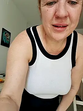 KiraXTender online show from 6, 4, 2026