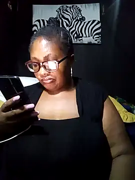 Snapshot of YELLOW_BONE chatting on 15, 1, 2025 YELLOW BONE online show from 15, 1, 2025