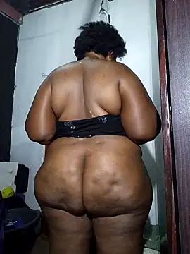 Snapshot of YELLOW_BONE chatting on 27, 1, 2025 YELLOW BONE online show from 27, 1, 2025