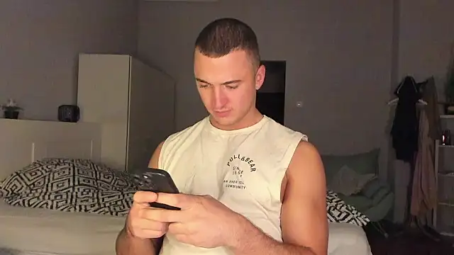 Snapshot of paulblack21 chatting on 17, 11, 2025 paulblack21 online show from 17, 11, 2025