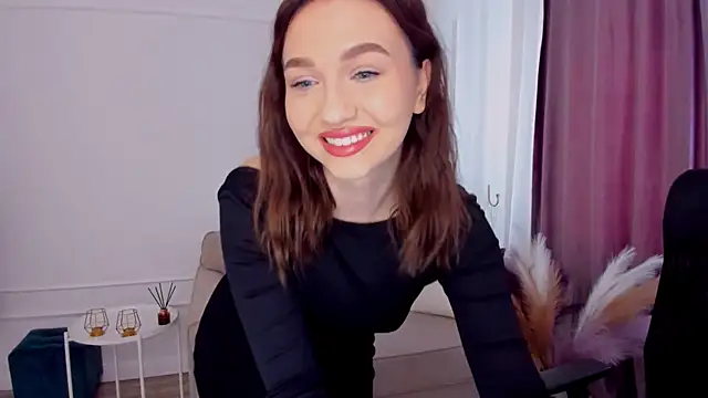 GracefulLook online show from 12, 3, 2025