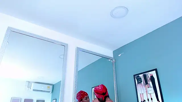 TaylorEvanss online show from 8, 3, 2025