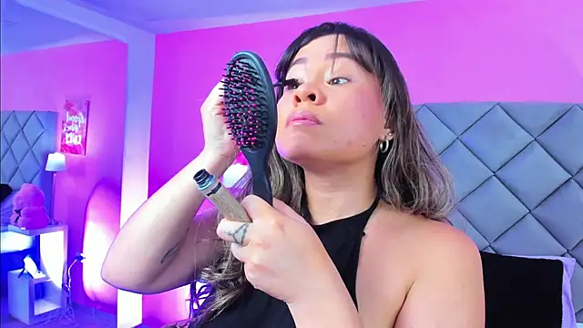 TaylorEvanss online show from 8, 9, 2025