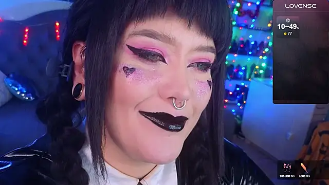 Snapshot of wickedxqueen chatting on 20, 12, 2024 wickedxqueen online show from 20, 12, 2024