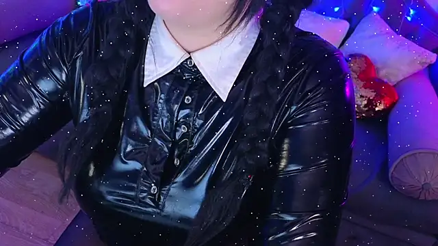 Snapshot of wickedxqueen chatting on 1, 1, 2025 wickedxqueen online show from 1, 1, 2025