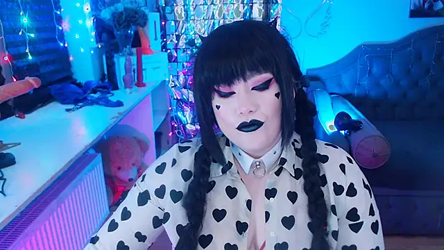 Snapshot of wickedxqueen chatting on 5, 2, 2025 wickedxqueen online show from 5, 2, 2025