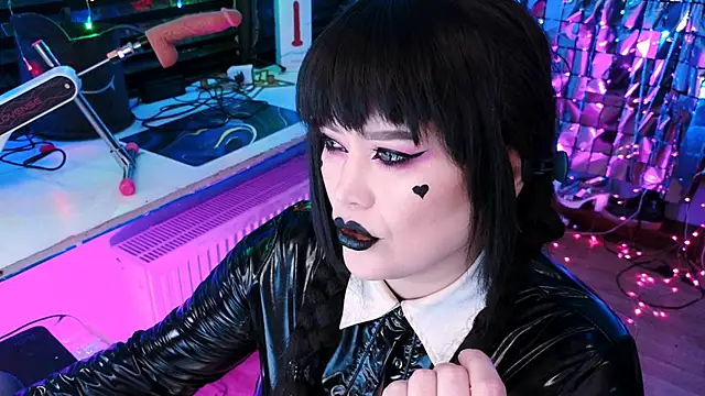 Snapshot of wickedxqueen chatting on 13, 2, 2025 wickedxqueen online show from 13, 2, 2025