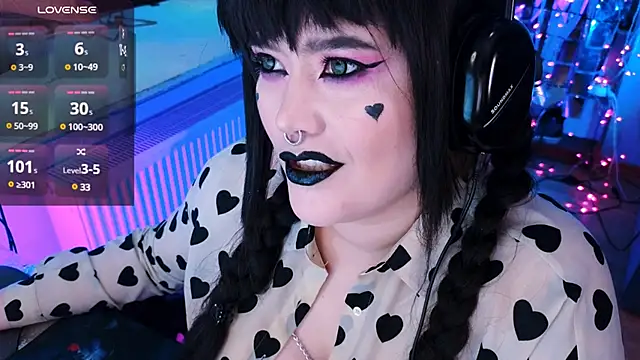 Snapshot of wickedxqueen chatting on 24, 2, 2025 wickedxqueen online show from 24, 2, 2025