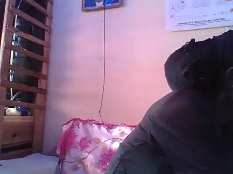 Snapshot of Slender-simple1 chatting on 4, 11, 2025 Slender-simple1 online show from 4, 11, 2025