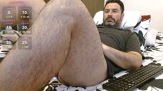 Snapshot of rodrher81 chatting on 5, 10, 2025 rodrher81 online show from 5, 10, 2025