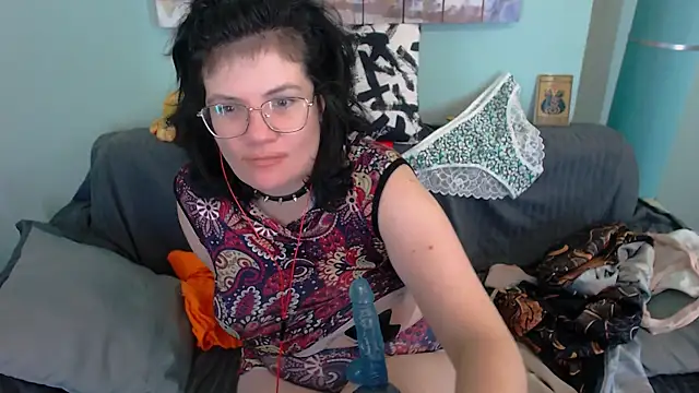 Snapshot of EverlyRays chatting on 15, 9, 2025 EverlyRays online show from 15, 9, 2025