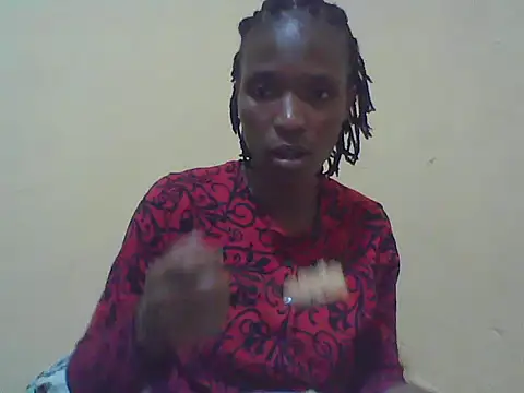 Smillie prety online show from 3, 11, 2025