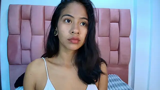 JuliKim  online show from 1, 3, 2026