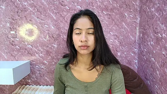 JuliKim  online show from 5, 3, 2026