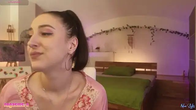 melinastyles online show from 9, 5, 2026