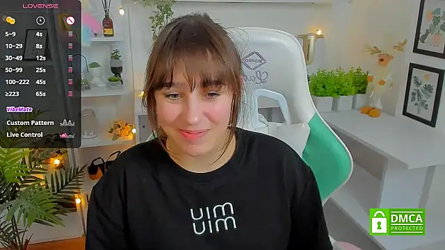  Eliizabeth  online show from 16, 3, 2025