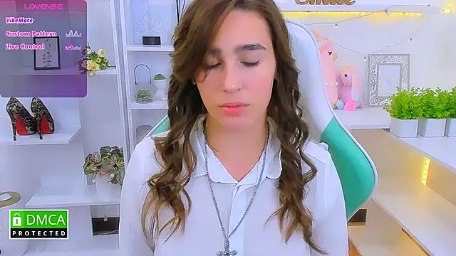  Eliizabeth  online show from 14, 9, 2025