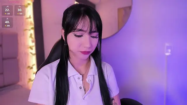 emma woods  online show from 19, 12, 2024