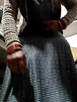 Snapshot of Riyaa-Devi chatting on 4, 12, 2024 Riyaa-Devi online show from 4, 12, 2024