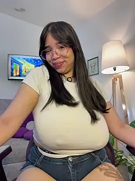 tati reyess online show from 20, 5, 2026