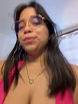 Snapshot of tati_reyess chatting on 6, 7, 2026 tati reyess online show from 6, 7, 2026