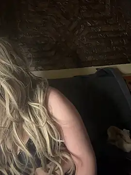 Snapshot of Mayoosh6 chatting on 20, 2, 2025 Mayoosh6 online show from 20, 2, 2025