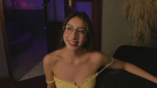 Snapshot of lua_ferch__ chatting on 1, 2, 2025 lua ferch online show from 1, 2, 2025