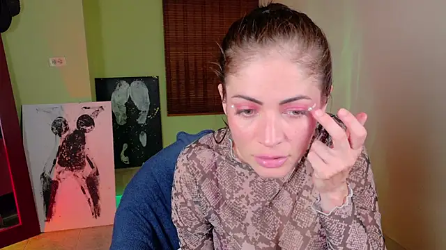 Snapshot of Emma__Blanco chatting on 2, 3, 2026 Emma Blanco online show from 2, 3, 2026