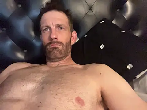 Snapshot of leanjamesdean chatting on 11, 11, 2025 leanjamesdean online show from 11, 11, 2025