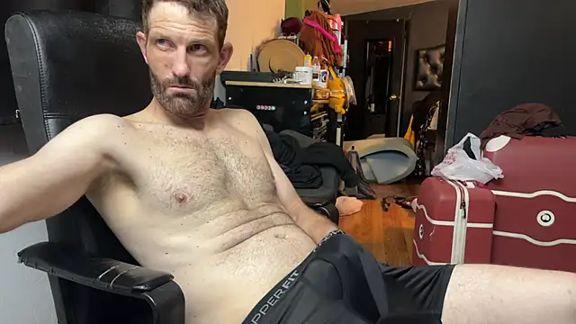 Snapshot of leanjamesdean chatting on 4, 12, 2025 leanjamesdean online show from 4, 12, 2025