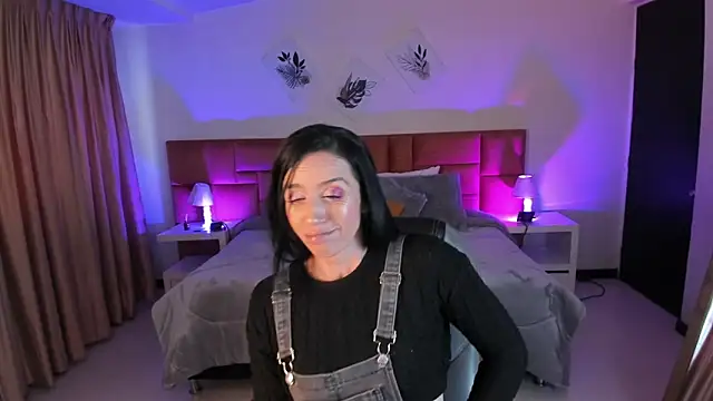 Kristen Garner online show from 16, 9, 2025